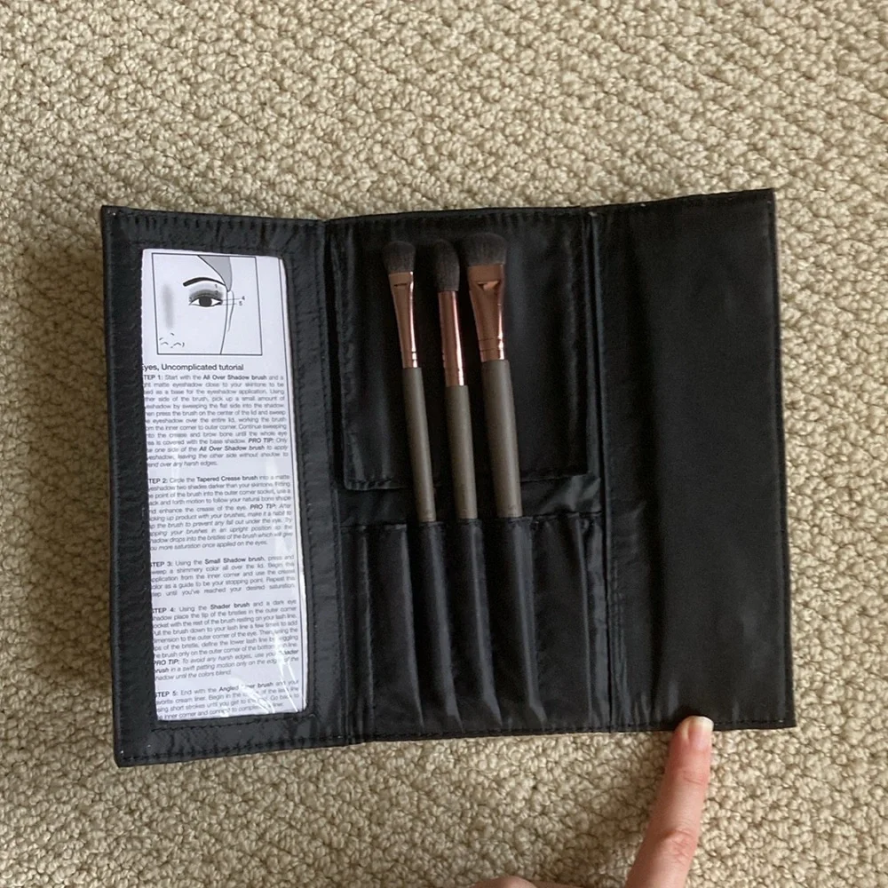 Sephora Brush Set and Leather Brush Case *Contains 3 Brand New Brushes NIB